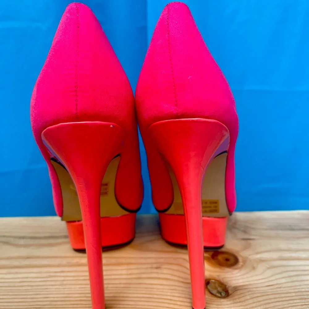 Platforms hot pink size 6
